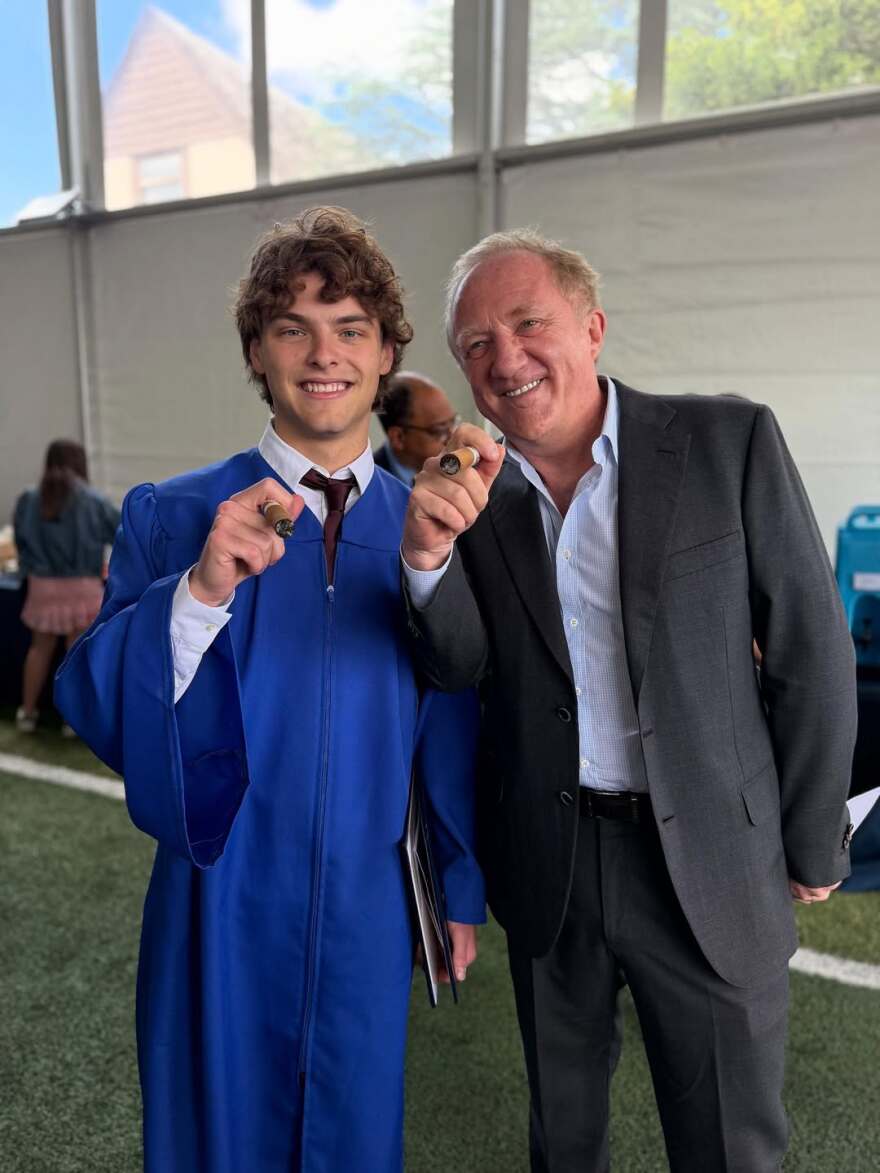 H ανάρτηση της Λίντα Εβαντζελίστα για την αποφοίτηση του γιου της: «Είμαι μια περήφανη μαμά»