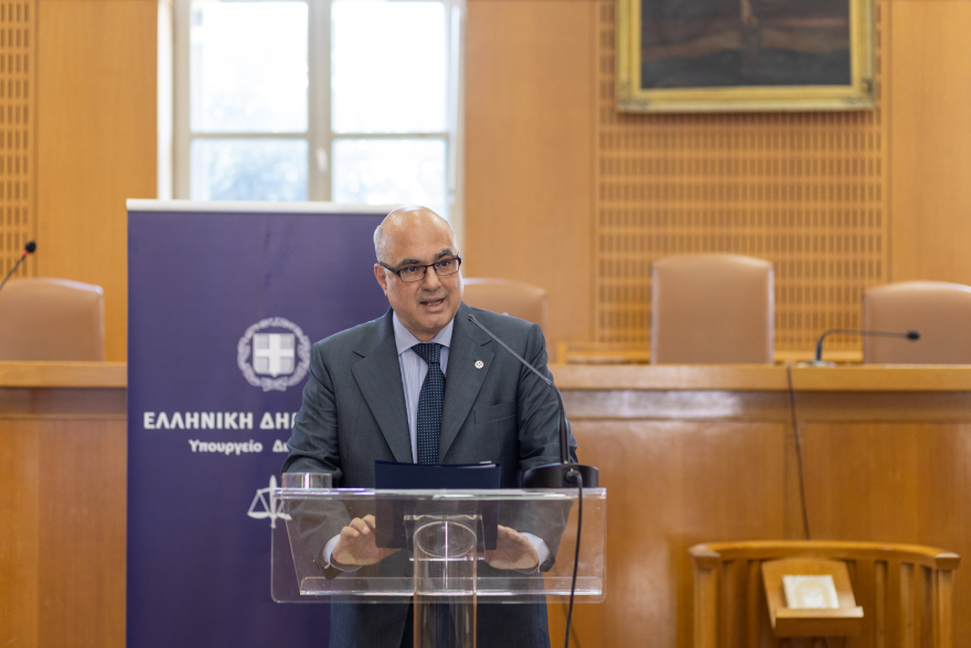 Υπεγράφη η σύμβαση για τη στέγαση του Εφετείου Εύβοιας παρουσία Φλωρίδη και Μπούγα