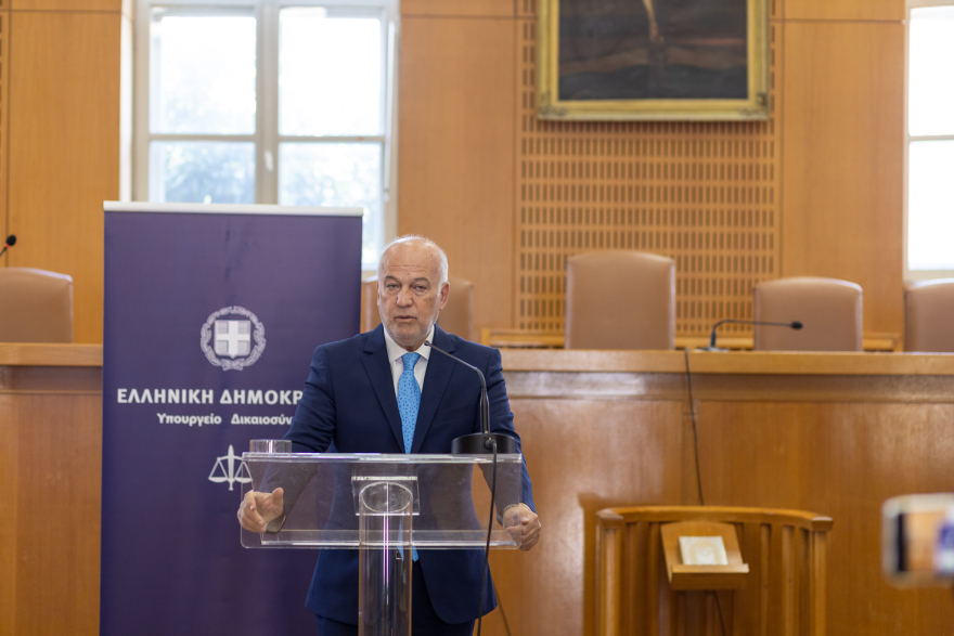 Υπεγράφη η σύμβαση για τη στέγαση του Εφετείου Εύβοιας παρουσία Φλωρίδη και Μπούγα