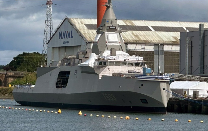 Καθέλκυση της φρεγάτας «Φορμίων»: Είναι μια μεγάλη στιγμή για τη χώρα, είπε ο Δένδιας