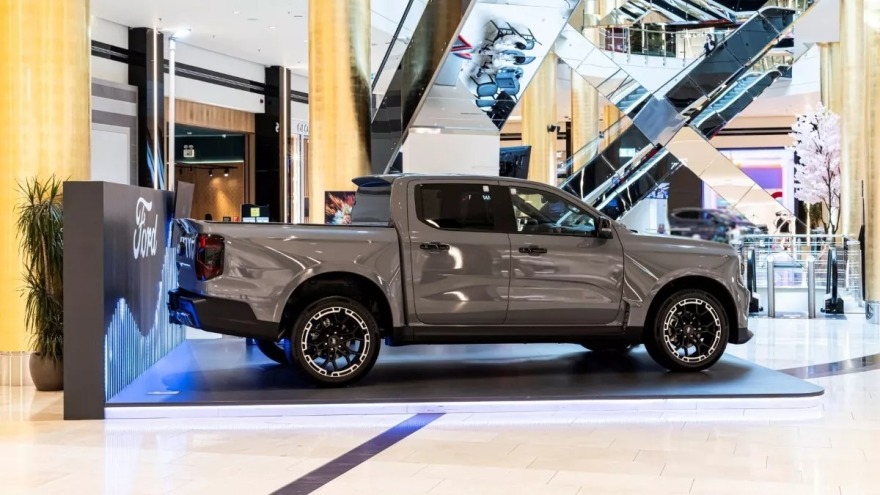 Το Ford Ranger MS-RT στο Golden Hall