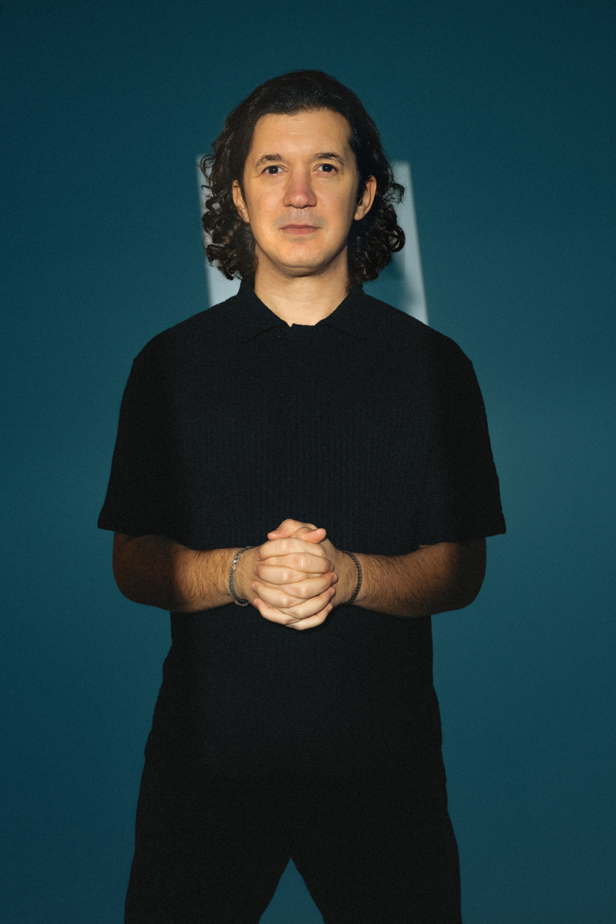 Ο Nick Varon Γιορτάζει 20 Χρόνια Μουσικής με ένα Μοναδικό Sunset Boat Party