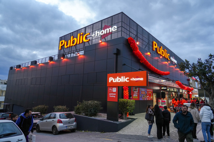 Public: Αναπτύσσει το δίκτυο καταστημάτων με 3 νέα μεγάλα καταστήματα εντός του έτους