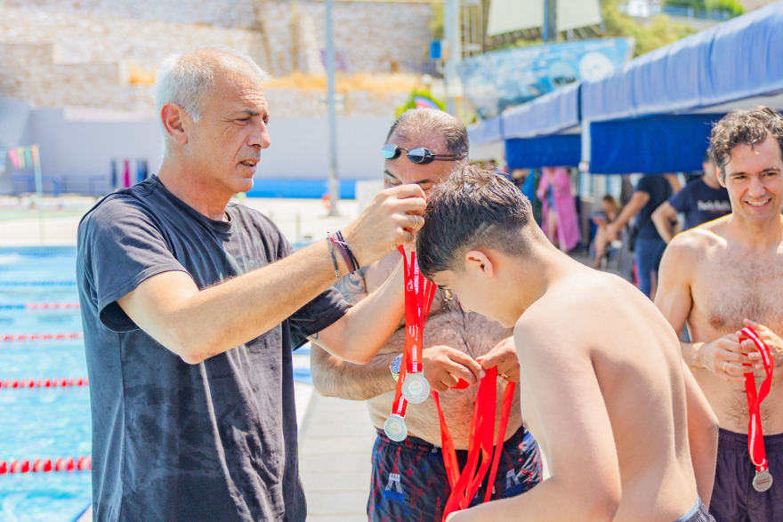 Μεγάλη συμμετοχή στην 6η «σκυταλοδρομία αγάπης Βασίλης Τοκάκης» - «Ήταν όραμα του Βασίλη» είπε ο Θάνος Τοκάκης 



