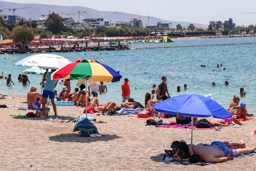 Καιρός: Με 39άρια του Αγίου Πνεύματος - Τελευταίες βουτιές πριν τη μεγάλη επιστροφή, σε ποιες περιοχές θα χτυπήσει «κόκκινο» ο υδράργυρος