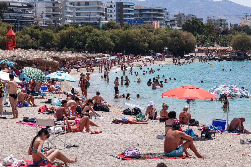 Καιρός: Με 39άρια του Αγίου Πνεύματος - Τελευταίες βουτιές πριν τη μεγάλη επιστροφή, σε ποιες περιοχές θα χτυπήσει «κόκκινο» ο υδράργυρος
