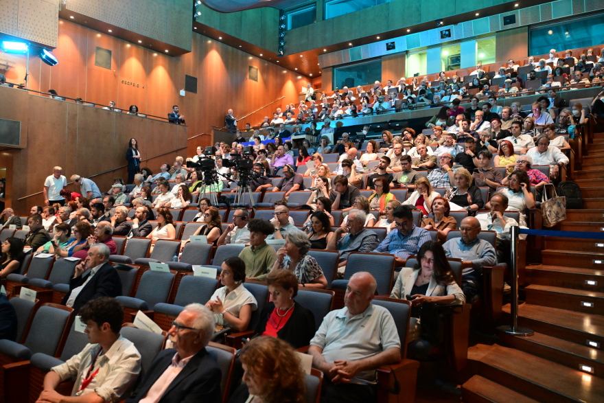 Τσίπρας: Χρειαζόμαστε μια ηθική, κοινωνική και πολιτική πρωτοβουλία που θα διατρέχει όλα τα προοδευτικά κόμματα