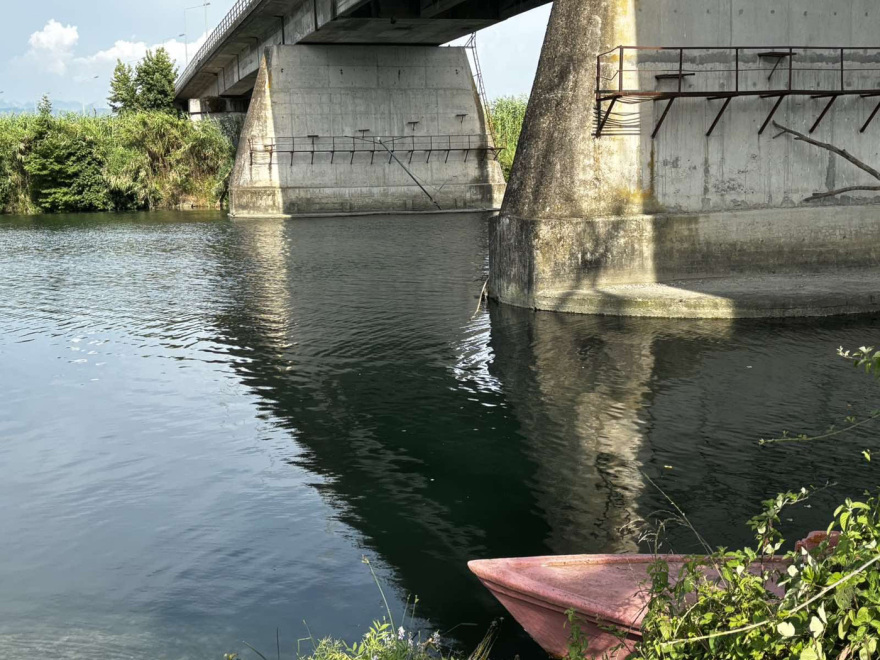 Δείτε φωτογραφίες από το σημείο όπου κολυμπούσαν τα παιδιά που ανασύρθηκαν από τον Άραχθο
