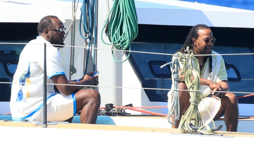 Νέες φωτογραφίες του Γιουσέιν Μπολτ από το ταξίδι του στη Μύκονο
