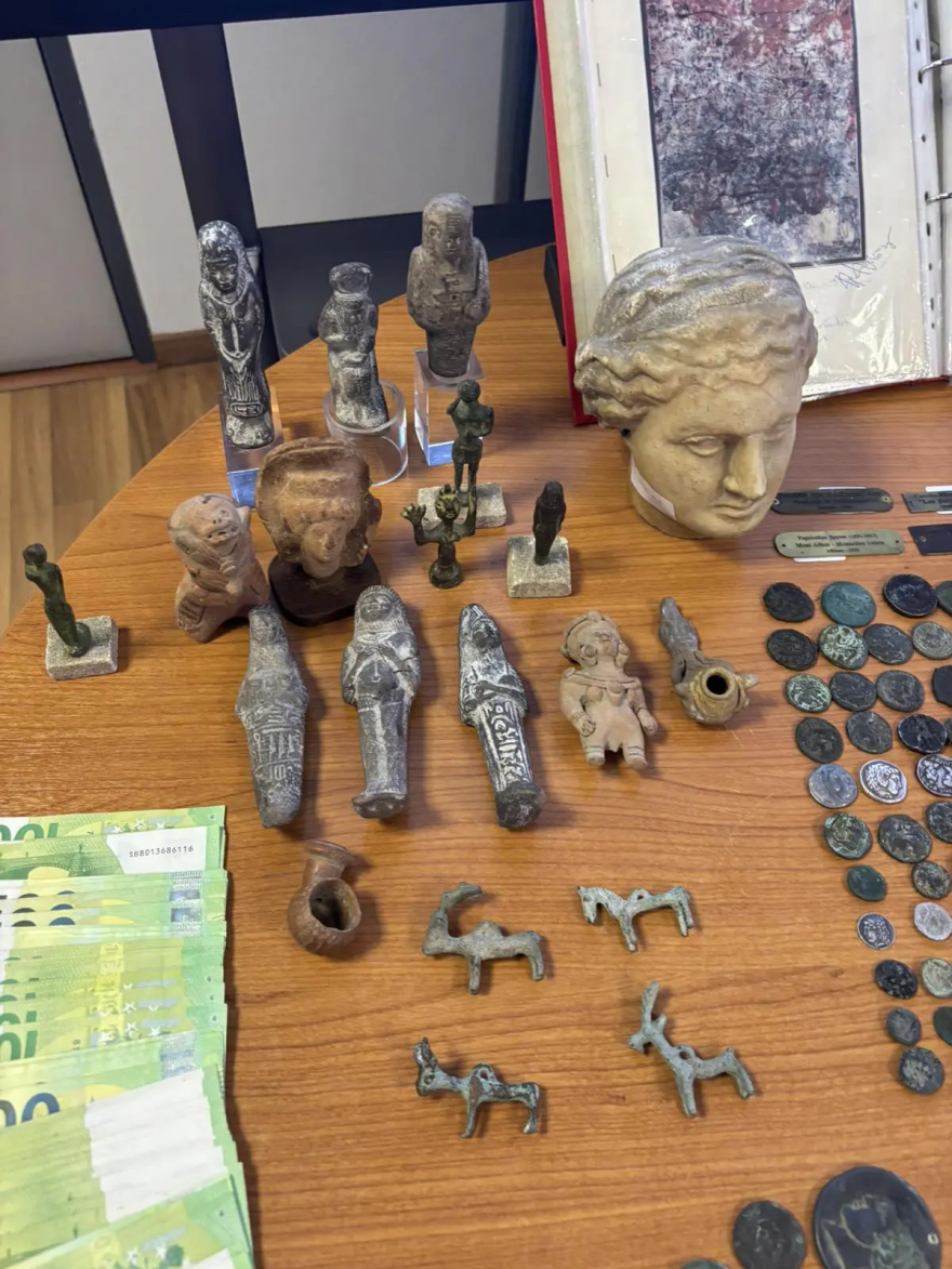 Απάτη εκατομμυρίων: Πώς δρούσε το κύκλωμα με τους πλαστούς Πικάσο (vid) 27 Πώς λειτουργούσε η βιομηχανία της απάτης με τους πλαστούς πίνακες - Οι αρχηγοί, οι καλλιτέχνες και το... τμήμα μάρκετινγκ