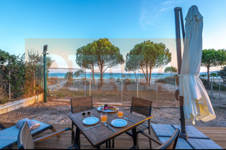 Αυθαίρετα πολυτελή bungalows ξεφύτρωσαν «εν μια νυκτί» εντός του Εθνικού Πάρκου του Σχινιά - Δείτε φωτογραφίες