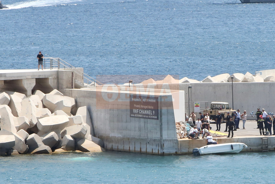 Ελικόπτερο έπεσε στη Μαρίνα Βουλιαγμένης, σώοι και οι πέντε επιβαίνοντες - Δείτε βίντεο από τη στιγμή της πτώσης