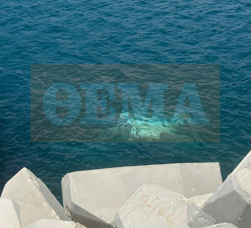 Νόμιμο, αλλά κοντά σε εμπόδια το πεδίο απογείωσης στη μαρίνα Βουλιαγμένης - «Εκεί αναπτύσσονται οι ισχυρότεροι άνεμοι» προειδοποιεί ο δήμαρχος 