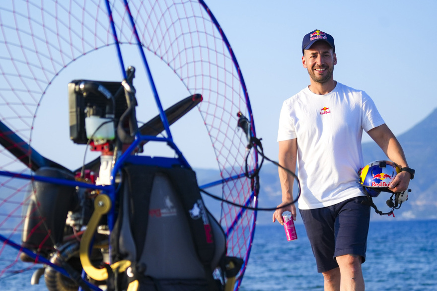 Νέο Red Bull Summer Edition - Η πιο δροσιστική άφιξη του καλοκαιριού
