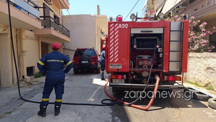 Στο νοσοκομείο ηλικιωμένος έπειτα από φωτιά σε διαμέρισμα στα Χανιά 