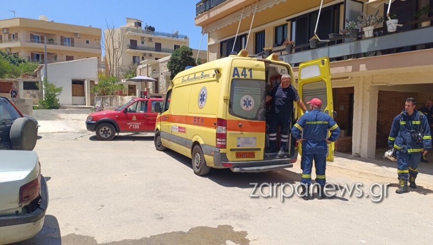 Στο νοσοκομείο ηλικιωμένος έπειτα από φωτιά σε διαμέρισμα στα Χανιά 