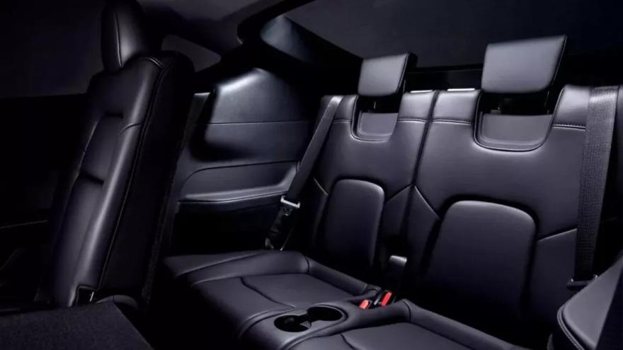 250611104754_tesla-model-y-seats