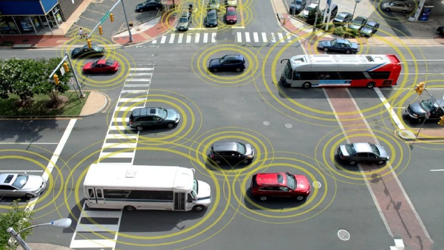 Σύντομα τα αυτοκίνητα θα επικοινωνούν μεταξύ τους