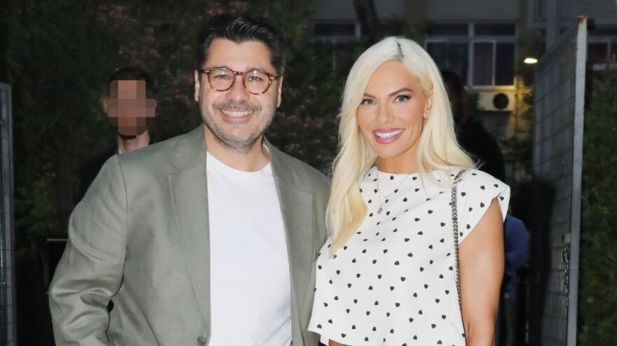 ΑΝΤ1, ΣΚΑΪ και Open σε εγρήγορση, Μαγγίρα σε ετοιμότητα, πανελίστες παίζουν μουσικές καρέκλες