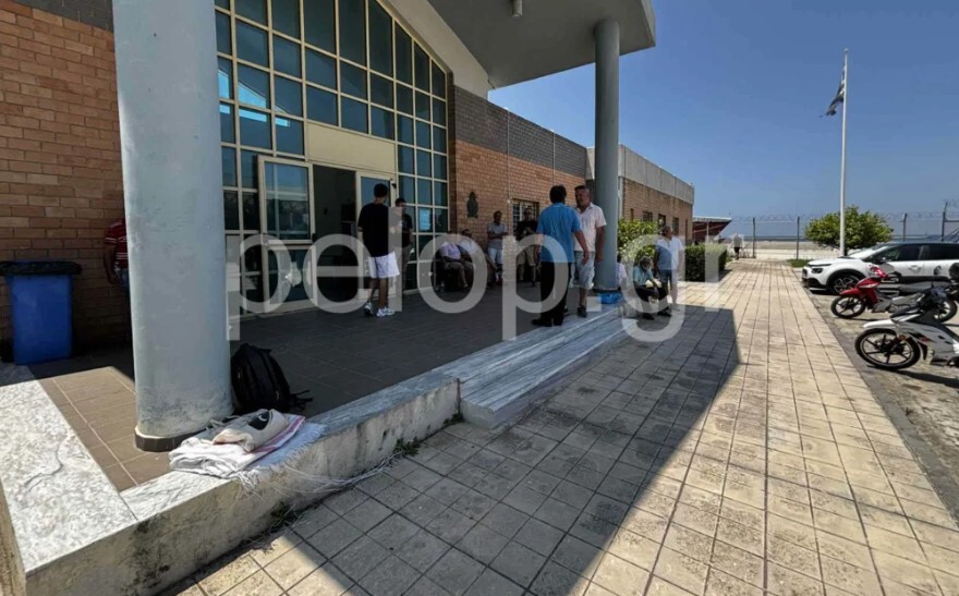 Συνελήφθησαν 18 απεργοί ναύτες στο λιμάνι της Πάτρας - Ακινητοποιημένα 4 πλοία