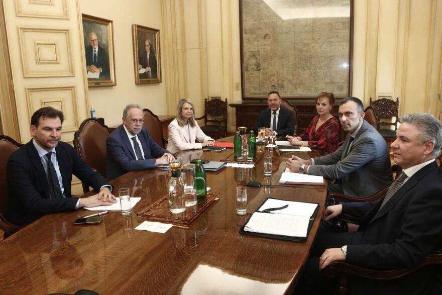 Μιλένα Αποστολάκη σε Γιάννη Στουρνάρα: Ανάγκη δίκαιης λύσης για τους δανειολήπτες σε ελβετικό φράγκο