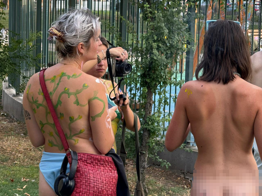 Γέμισε γυμνούς ποδηλάτες η Θεσσαλονίκη - Δείτε φωτογραφίες
