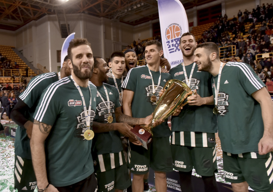 Ο Ιωάννης Παπαπέτρου ανακοίνωσε το τέλος της καριέρας του σε ηλικία 31 ετών - H σπουδαία πορεία του και τα μηνύματα Παναθηναϊκού, Ολυμπιακού 