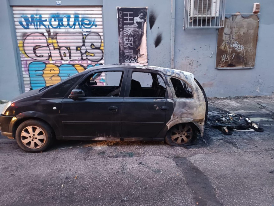 Φωτιά σε σταθμευμένο ΙΧ στον Κεραμεικό