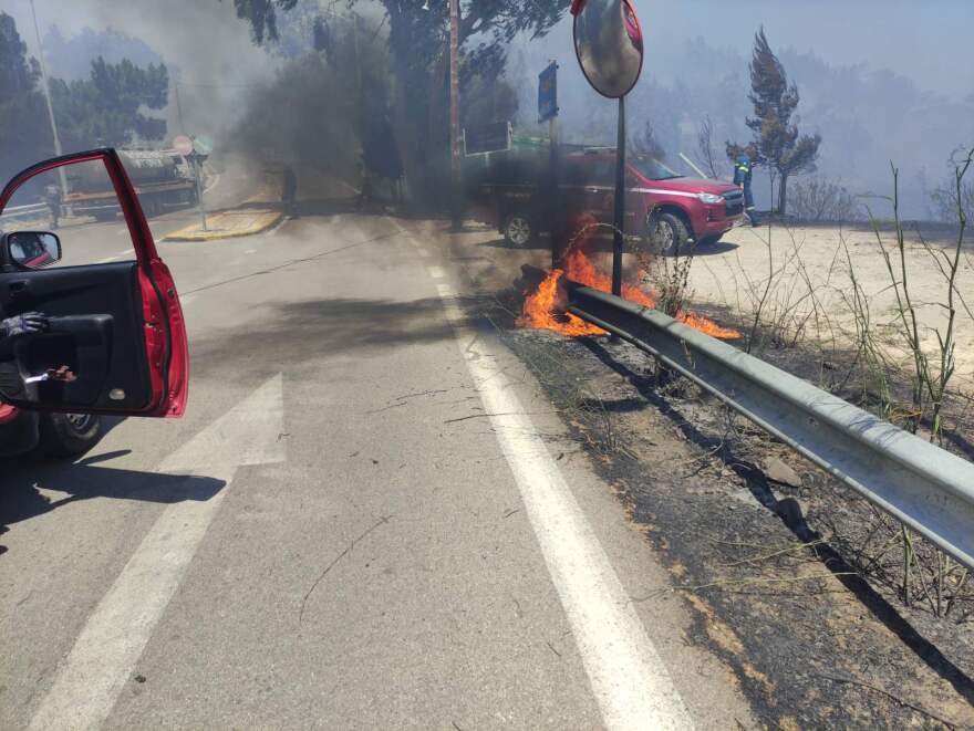 Φωτιά τώρα στη Χίο - Μήνυμα του 112 σε κατοίκους 6 περιοχών για να απομακρυνθούν