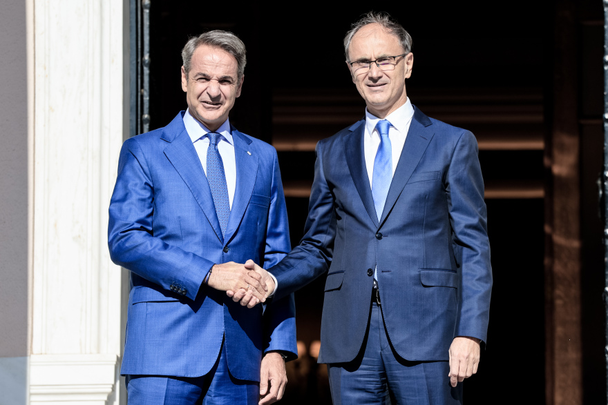 Mitsotakis: Greece's support for Serbia's European perspective steadily