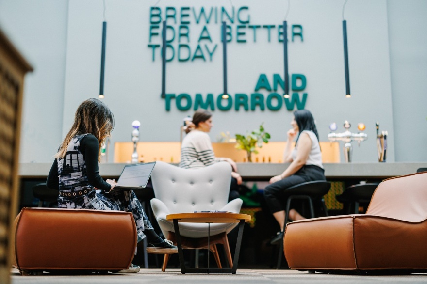 Μπύρα με περιβαλλοντική και κοινωνική συνείδηση