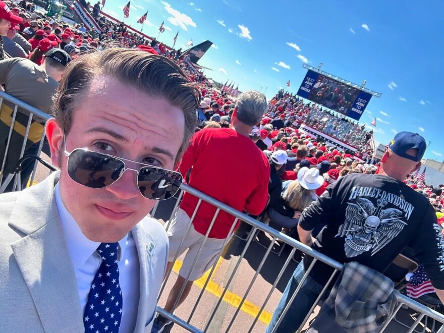 Τόμας Φουγκέιτ: Στα 13 του «αφυπνίστηκε» πολιτικά, πριν λίγους μήνες μοίραζε φυλλάδια, στα 22 του έχει πόστο κατά της τρομοκρατίας σε υπουργείο του Τραμπ