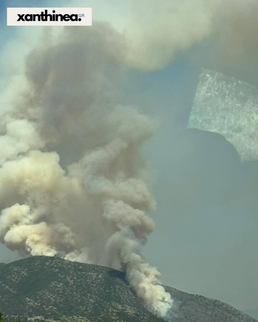 Μαίνεται η φωτιά στη Χωριστή Δράμας