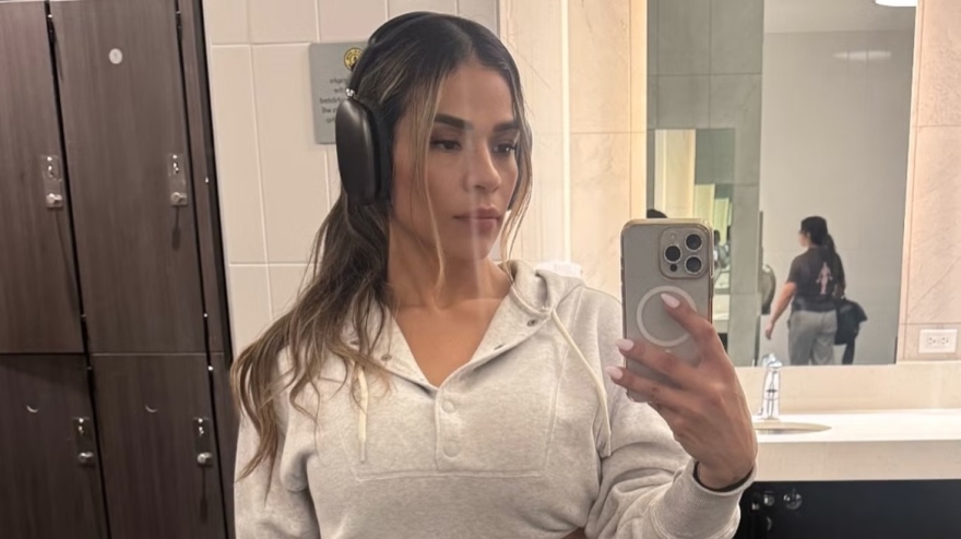 Influencer και μητέρα 7 παιδιών δολοφονήθηκε από τον 45χρονο εν διαστάσει σύζυγό της σε πάρκινγκ εστιατορίου στην Καλιφόρνια Influencer και μητέρα 7 παιδιών δολοφονήθηκε από τον 45χρονο εν διαστάσει σύζυγό της σε πάρκινγκ εστιατορίου στην Καλιφόρνια