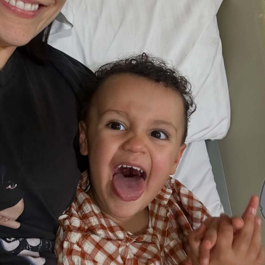 Η Jessie J υποβλήθηκε σε χειρουργική επέμβαση για τον καρκίνο του μαστού - Τα βίντεο και οι φωτογραφίες μέσα από το νοσοκομείο