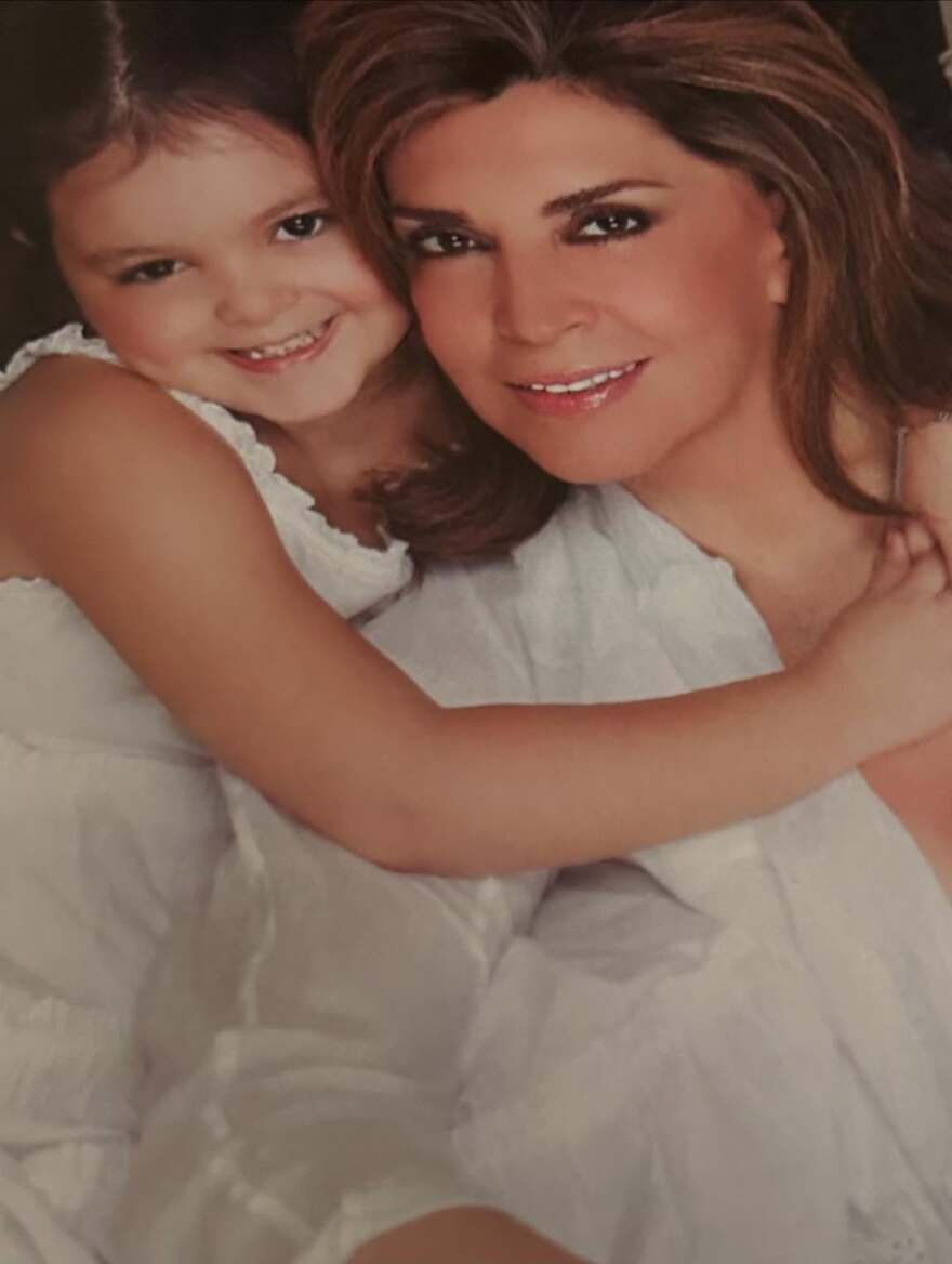 Μιμή Ντενίση για την κόρη της: Είμαι τυχερή που την έχω και περήφανη γι' αυτό που έγινε