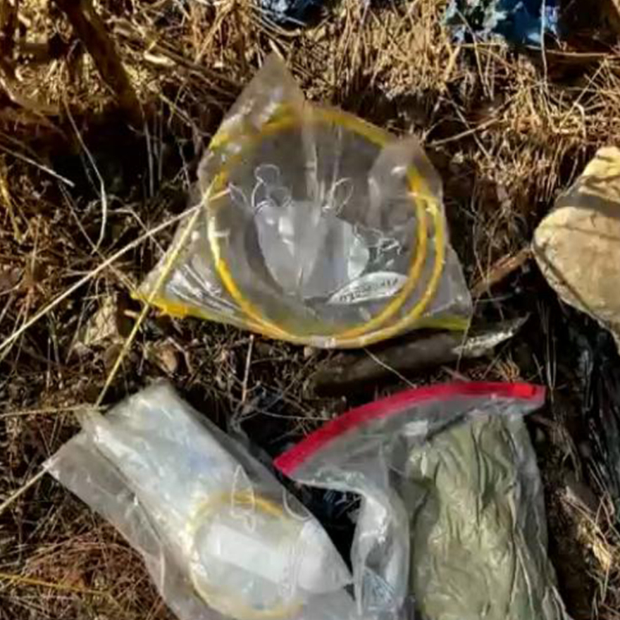 Φωτογραφίες από τις εκρηκτικές ύλες που εντοπίστηκαν στην Πανεπιστημιούπολη Ζωγράφου 