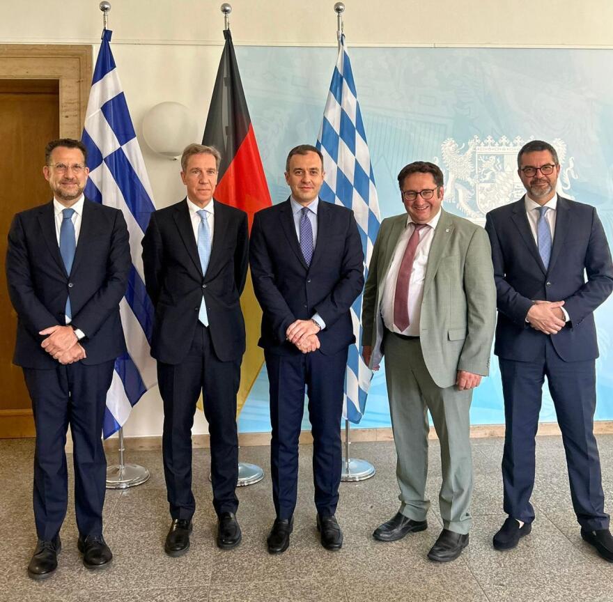 Χατζηβασιλείου: Η Ελλάδα, υπό την ηγεσία του Κυριάκου Μητσοτάκη, αποτελεί παράδειγμα προόδου και ανάκαμψης