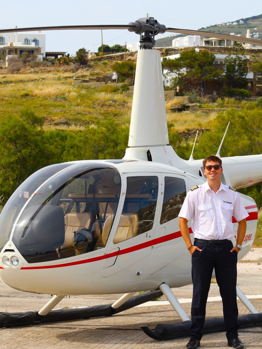 Ζήσε το ταξίδι σαν VIP και προσγειώσου στα νησιά με ελικόπτερο