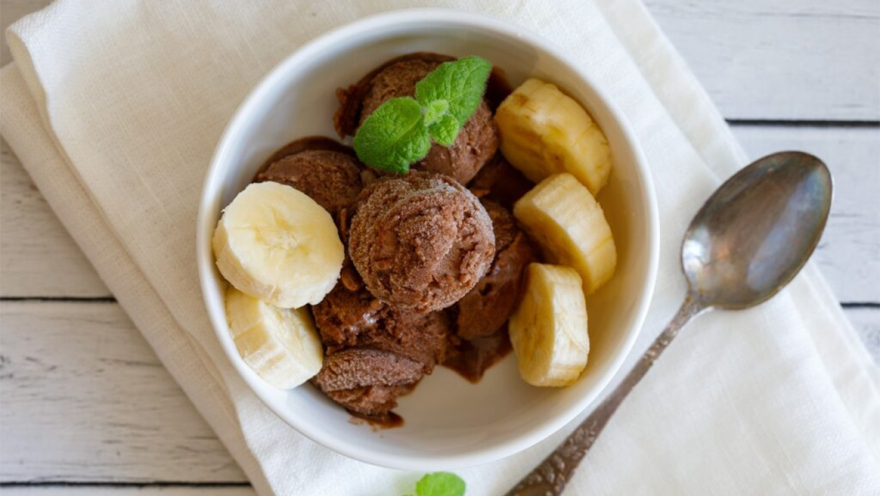 Υγιεινά παγωτά χωρίς ζάχαρη με λίγες θερμίδες που μπορείτε να φτιάξετε εύκολα στο σπίτι