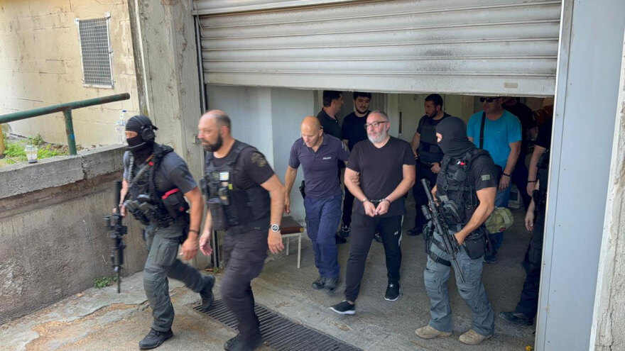 Στη φυλακή οι δύο Τούρκοι για τους πυροβολισμούς κατά στελεχών της ΕΥΠ - Τι είπαν στις απολογίες τους