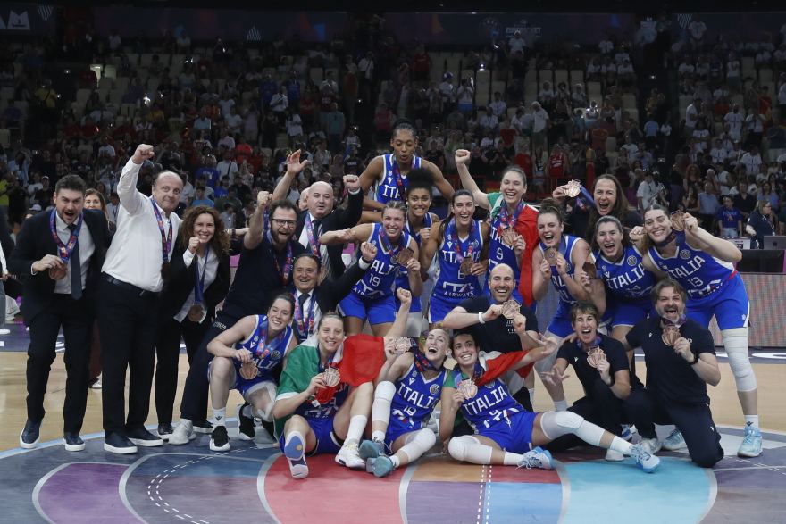 Eurobasket Γυναικών: Η Ιταλία επικράτησε 69-54 της Γαλλίας και κατέκτησε το Χάλκινο μετάλλιο - Βίντεο, φωτογραφίες