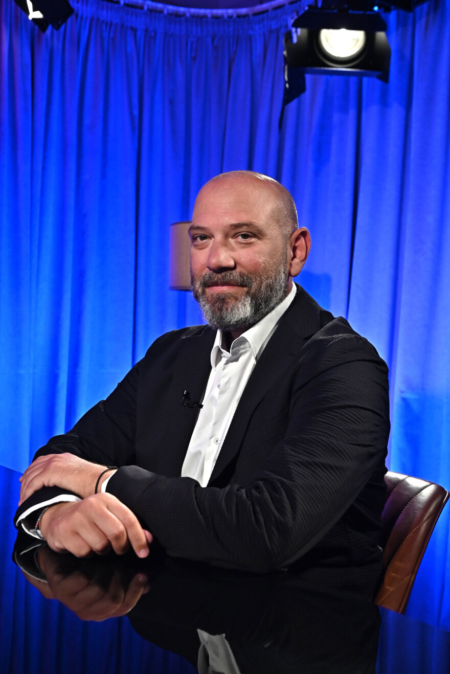 Γιώργος Λάγιος στο protothema: Τα ζευγάρια να συζητούν γιατί δεν κάνουν σεξ - Το πορνό υποκαθιστά αυτό που δεν βρίσκουμε