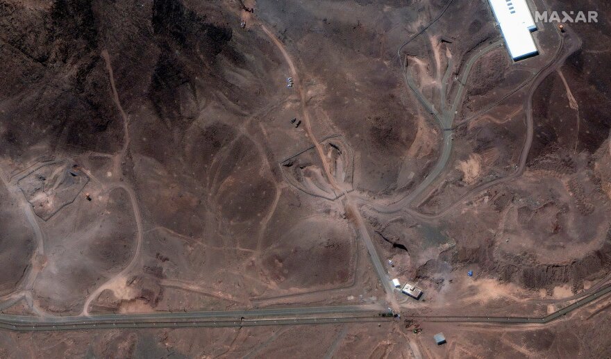 Ιράν: Δορυφορικές εικόνες αποκαλύπτουν κινητικότητα και εργασίες αποκατάστασης στο «κατεστραμμένο» Φορντό