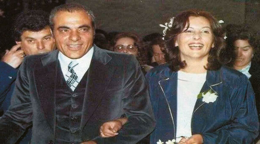Στέλιος Καζαντζίδης: «Η ζωή μου όλη» σε ένα βιβλίο - Η Κατοχή, τα πρώτα μεροκάματα, η Μαρινέλλα, οι μπράβοι και ο καβγάς με τις δισκογραφικές