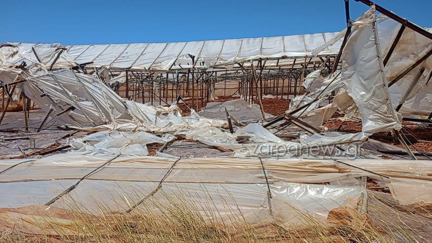 Τεράστιες καταστροφές στα θερμοκήπια από τους δυνατούς ανέμους στα Χανιά - Δείτε βίντεο και φωτογραφίες
