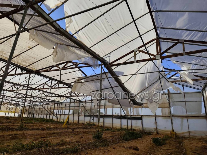 Τεράστιες καταστροφές στα θερμοκήπια από τους δυνατούς ανέμους στα Χανιά - Δείτε βίντεο και φωτογραφίες
