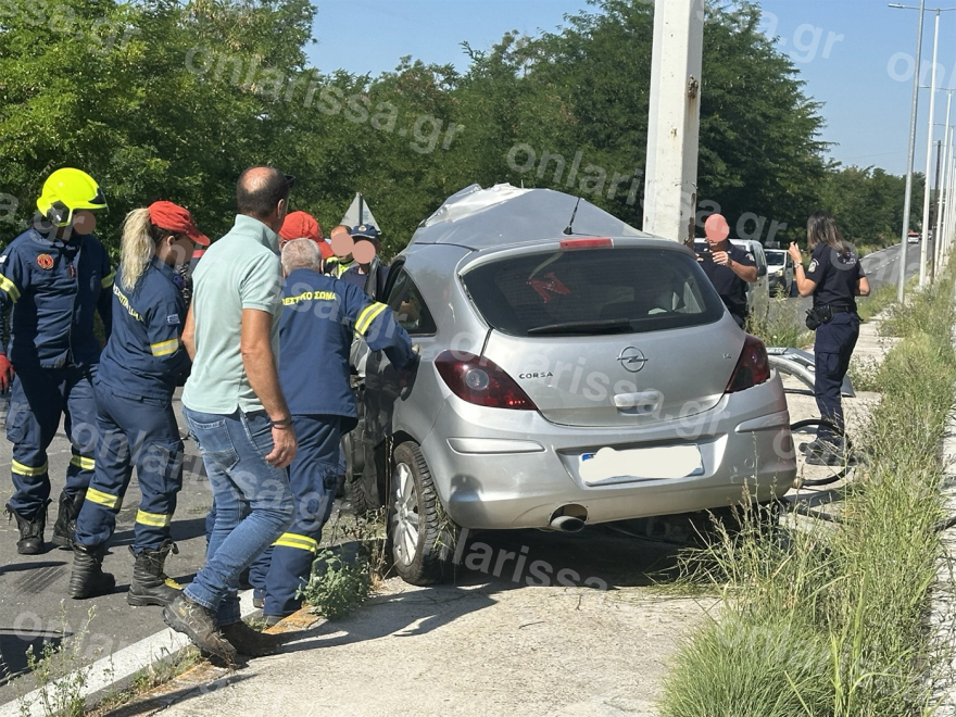 Τραγωδία στη Λάρισα: Νεκρή νεαρή γυναίκα σε τροχαίο, δείτε φωτογραφίες