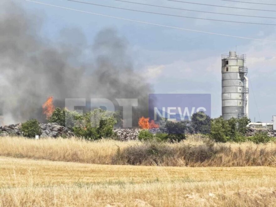 Φωτιά τώρα σε εργοστάσιο στις Σέρρες