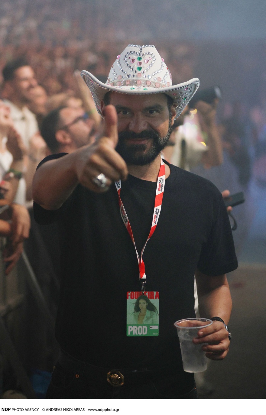 Η Ελένη Φουρέιρα ξεσήκωσε το κοινό στη συναυλία της στο Κατράκειο - Δείτε βίντεο
